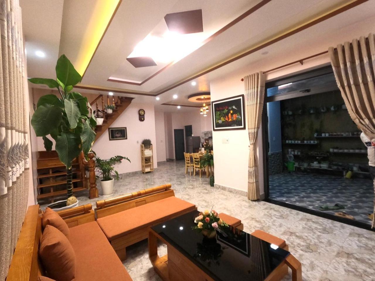 Nha Rum Ron Đà Lạt Exterior foto