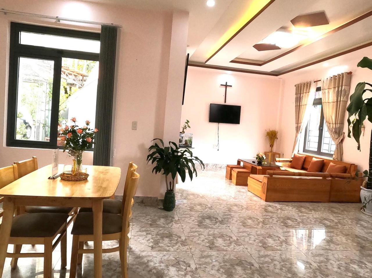 Nha Rum Ron Đà Lạt Exterior foto